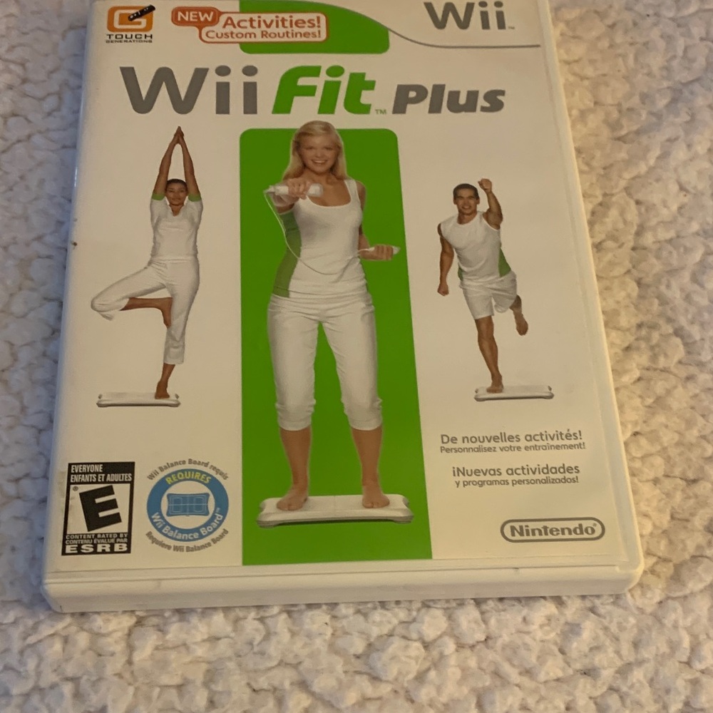 Nintendo Wii Fit Plus - White and Green